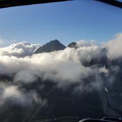 sommets dans les nuages sommets dans les nuages